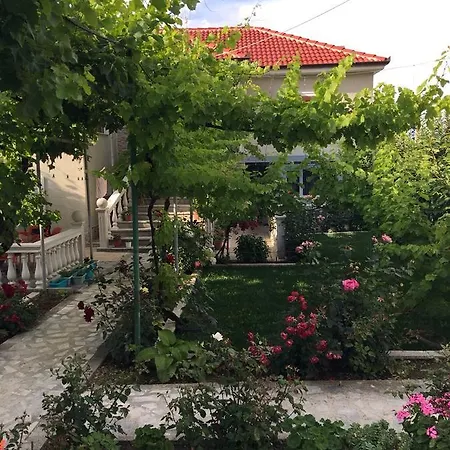 Lakefront Apartament Pogradec