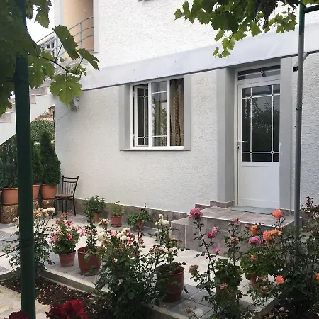 Lakefront Apartament Apartment *